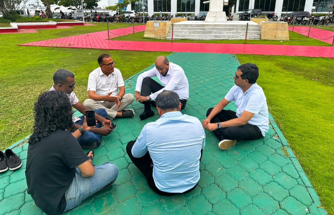 އިދިކޮޅުގެ އިހުތިޖާޖްގެ ތެރެއިން މަޖިލީހުގެ 4 މެމްބަރުން ފުލުހުންގެ ބެލުމުގެ ދަށަށް