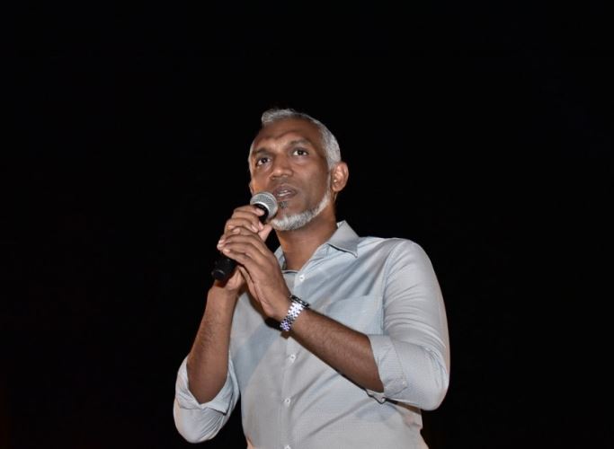 މޭ އައްޑަނައަކަށް ދިއްކުރައްވައިގެން ގިނިކަންޏާ ރައީސް ޔާމީން އެކުރައްވަނީ ވަރުގަދަ ޖިހާދެއް: ޑރ. މުޢިއްޒު