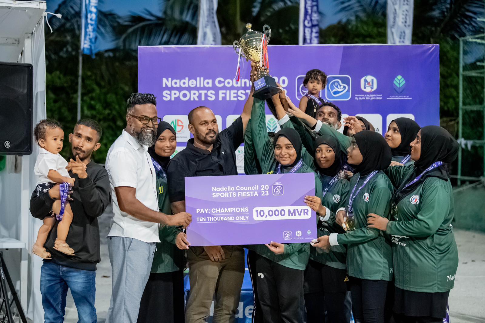 ނަޑެއްލާ ކައުންސިލް ސްޕޯރޓްސް ފިއެސްޓާ 2023 ގެ އަންހެން ޑިވިޝަން ވޮލީ ޗެމްޕިއަންކަން ނަޑެއްލާ ސްޕޯރޓްސް ހޯދައިފި