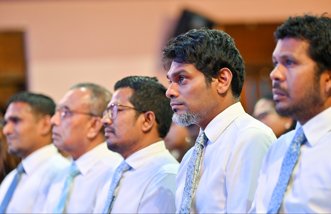 އިލްޔާސްގެ ރަނިންގްމޭޓްއަކަށް އަމްރު!