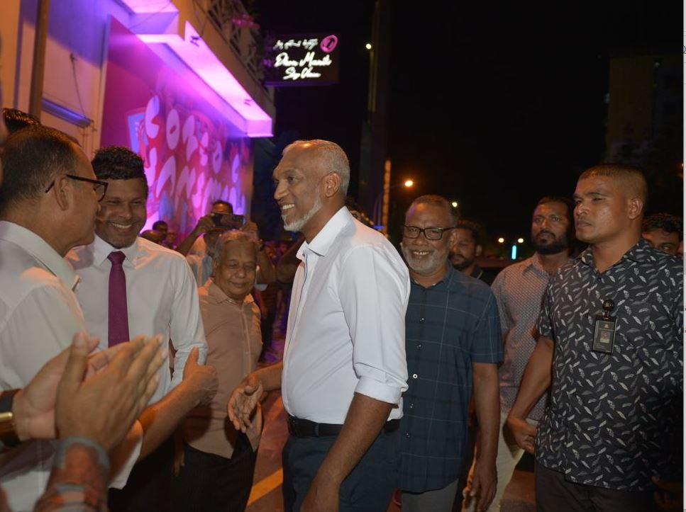 ”ދިވެހިންގެ ޖަގަހަ“ނަމުގައި ޑރ. މުޢިއްޒުގެ ކެމްޕެއިން ޖަގަހަ ހުޅުވައިފި