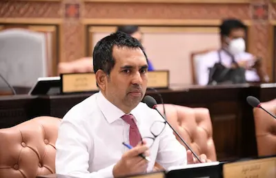 ނޮވެންބަރު މަހުގައި ވެރިކަމުގެ ހުވާ ކުރައްވާނީ ޑރ މުއިއްޒު: ސައީދު
