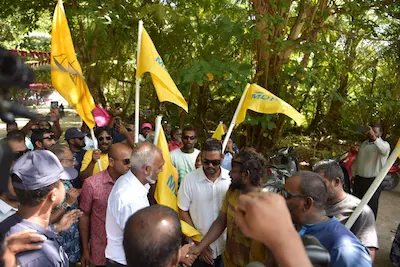 ކެލާއިން އަޑުއުފުލި އެމްޑީޕީ 5 މެމްބަރުންނަށް ޑރ. މުޢިއްޒު ދެއްކެވީ ނަމޫނާ މިސާލެއް!