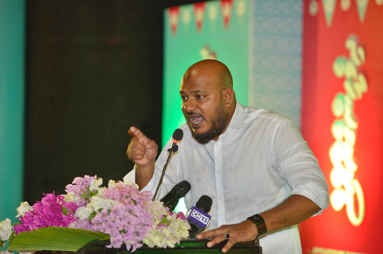 ފަސް އަހަރު މި ނިމުނީ ކުޑަރަށެއް ބޮޑުރަށެއް ނުބަލާ ވައްކަން ކުރަމުން: ޝުޖާޢު