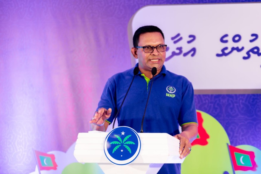 ރާއްޖޭގައި ނުދަރާ އެންމެ ޒުވާނަކުވެސް ނެތް: ނާޒިމް