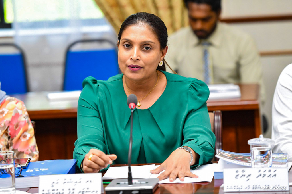މޫނުބުރުގާ އަޅައިގެން ކިޔަވައިދެވޭ ގޮތަށް އުސޫލު ބަދަލުކޮށްފި