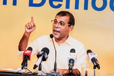 ނަޝީދު ރައީސް ސޯލިހަށް، ތިޔަކަމުން ވާނެ މޮޅެއްނެތް، ވާނީ ފަލީހަތް!