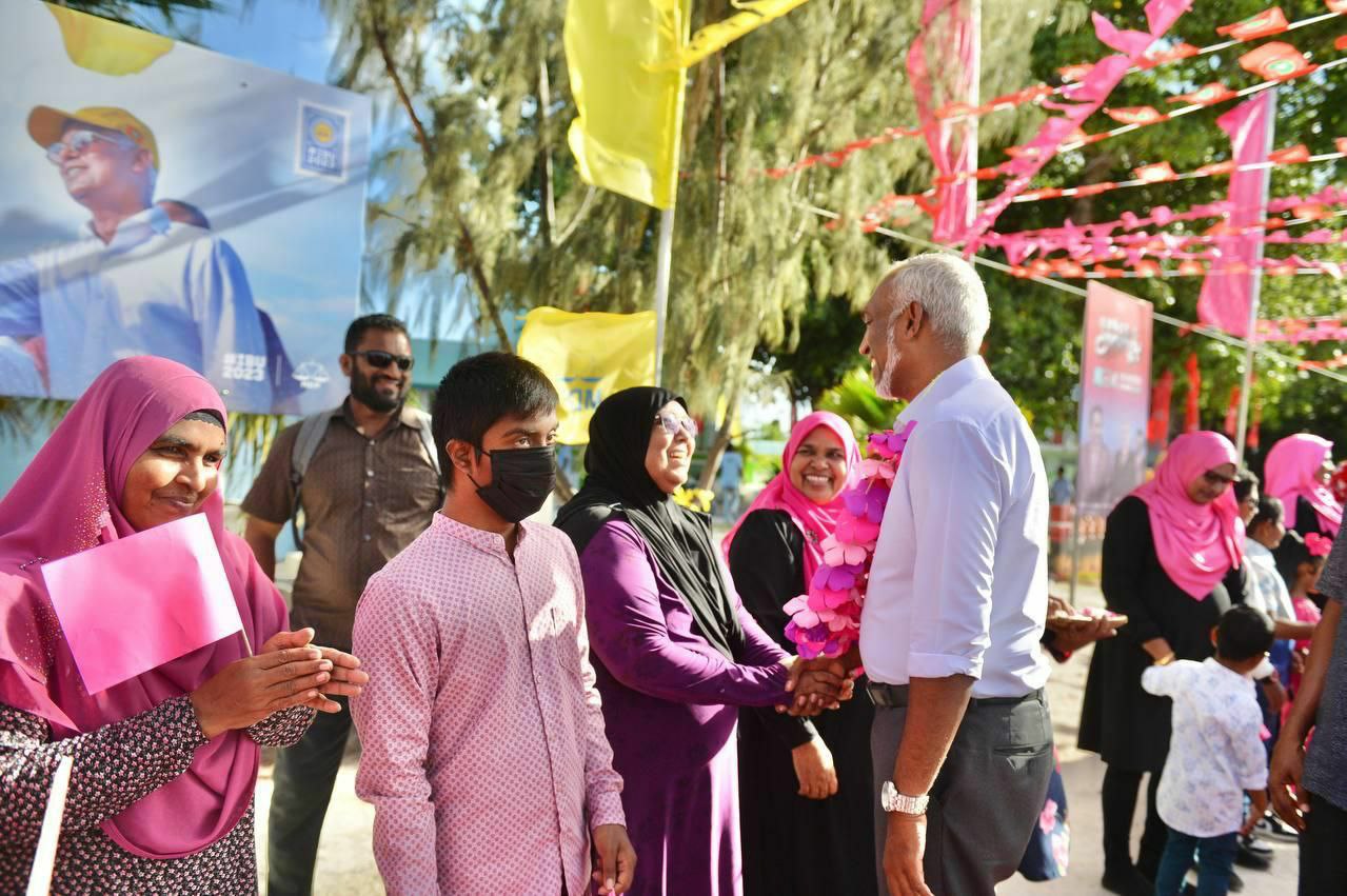 މަންމާފުޅު ވިދާޅުވަނީ މުޢިއްޒުއަކީ ވަޢުދުފުއްދަވާނެ ދަރިއެއް ކަމަށް!