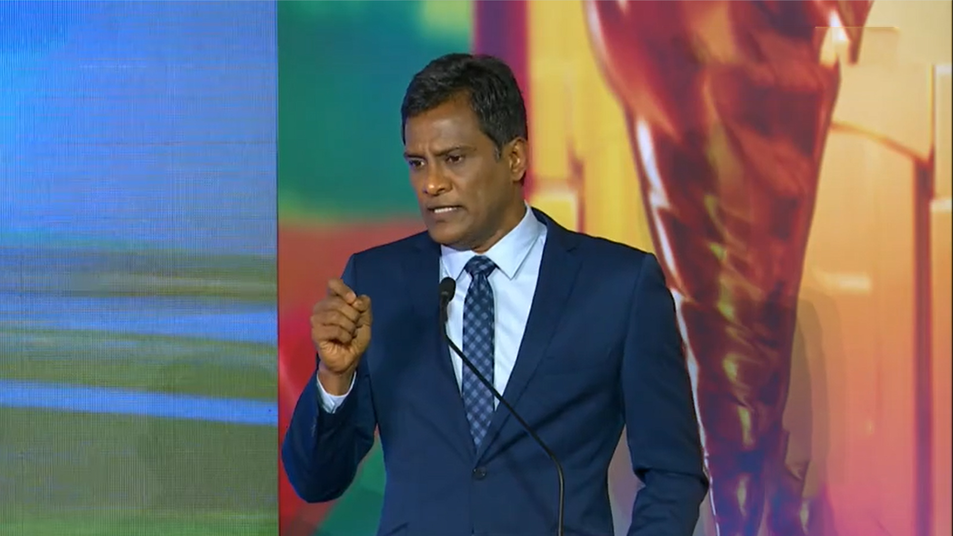 އަޅުގަނޑުގެ ތަސައްވަރަކީ ޒިންމާދާރު ރައްޔިތެއް އުފެއްދުން: އުމަރު