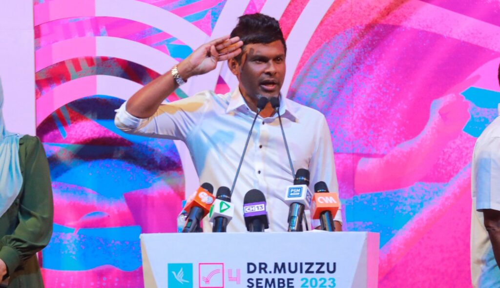 ރައްޔިތުންގެ ސާބިތުކަމަށް ސެމްބެގެ ސެލިއުޓް، އެދުނީ އިތުރު ހިތްވަރަށް