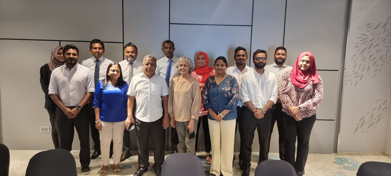 ފާރިސްގެ ޓީމުން ޕީޕީއެމް ޕީއެންސީގެ ލީޑާރޝިޕްއާއި ބައްދަލުކޮށްފި