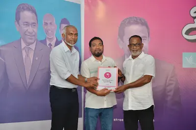 ވިލިނގިލިން އެމްޑީޕީ ރޫޅާލައިފި؛ އެގްރޯނެޓް ހާރޫނާއި ސަތޭކައެތައް ބަޔަކު މުއިއްޒަށް ތާއީދުކޮށް ޕީޕީއެމަށް!
