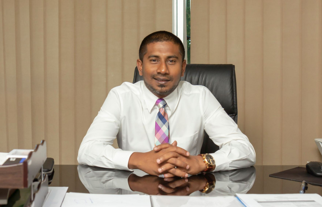 ސޯޝަލް ސެންޓަރު މިހާރު ހުންނާނީ ފިނިކޮށްދީފައި: މަހްލޫފް