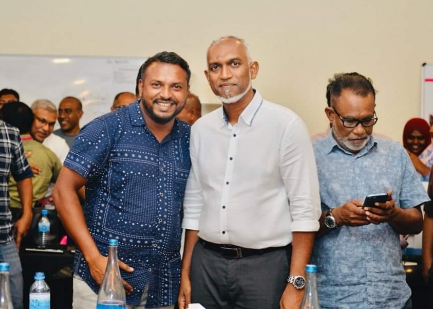 މޭޔަރުގެ ޒިންމާތައް ޑެޕިއުޓީ މޭޔަރު ނަރީޝް އާއި ހަވާލުކޮށްފި