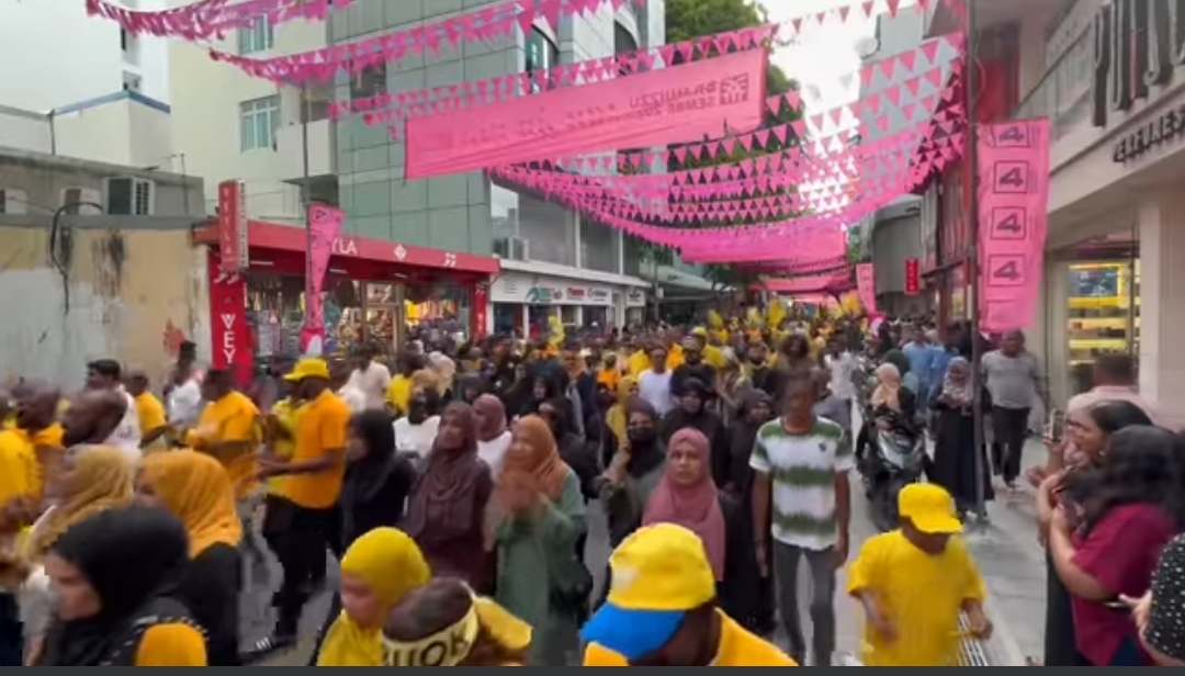 ދިދަ ފޮތިތަކާއި އެހެނިހެން ސާމާނުތައް 10 ދުވަހުގެ ތެރޭގައި ނެގުމަށް އީސީން އިލްތިމާސްކޮށްފި