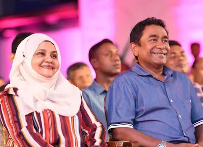 ރައީސް ޔާމިންގެ ފޮޓޯ ކެމްޕެއިންގައި ބޭނުން ނުކުރަން އެ ޕާޓީން އެދެފި!