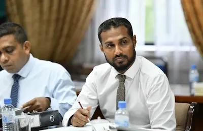 އައިސްޕްލާންޓްތައް ހުރީ ވީރާނާ ވެފައި، މަސައްކަތް ކުރަނީ ވީހާވެސް އަވަހަށް އޮޕަރޭޝަނަށް ގެނައުމަށް: މުއާޒް