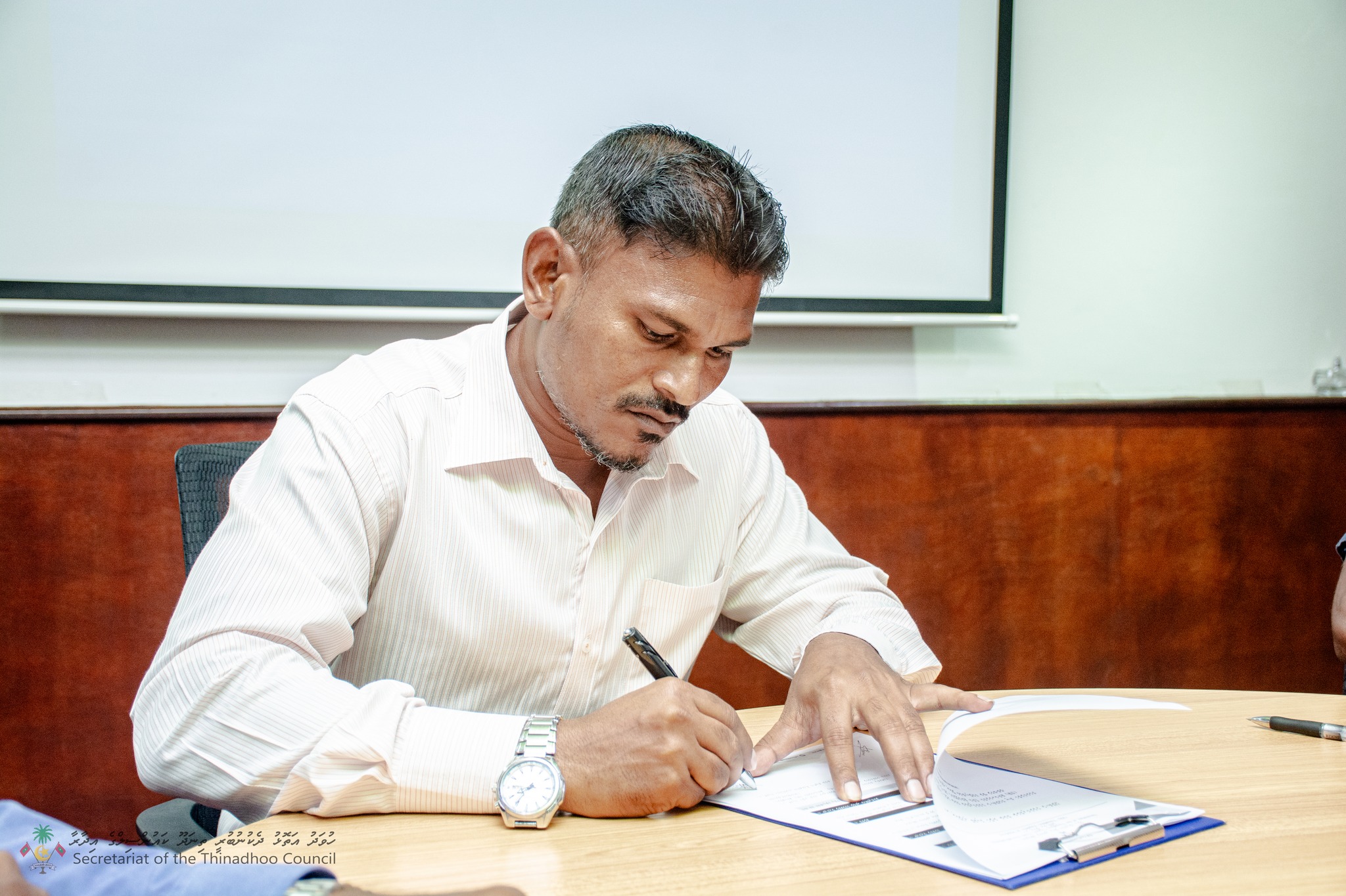 “ރަސްމާލެ” ހިއްކުން މިހާރުން މިހާރަށް ހުއްޓާލުމަށް ތިނަދޫ ސިޓީ، ރައީސް ގޮވާލައްވައިފި