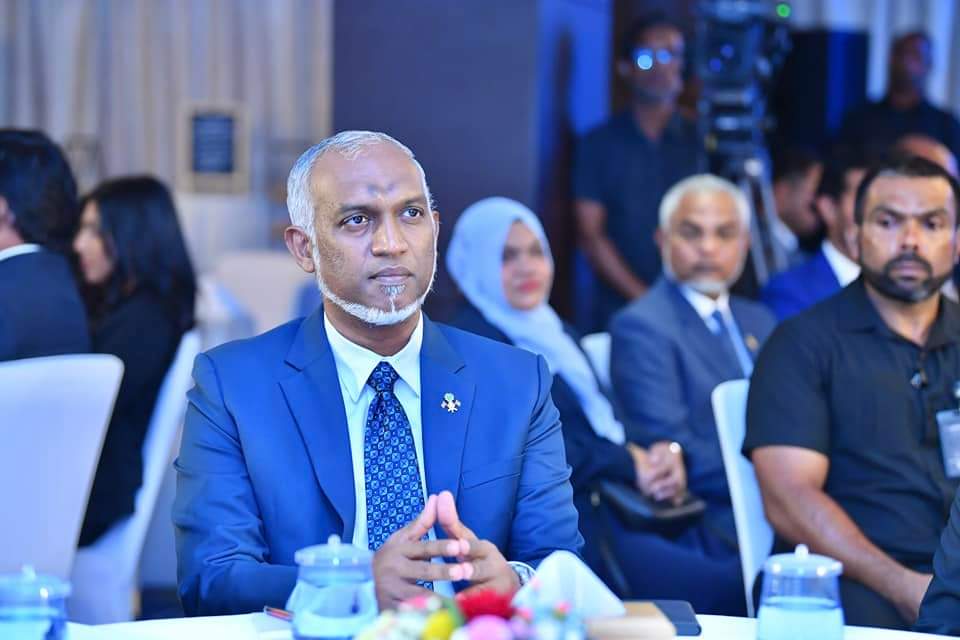 އެސްއީޒެޑްއަށް ގެނައި ބަދަލުން ސަރުކާރަށް ބިޔަބޮޑު ޕްރޮޖެކްޓެއްގެ ޕްރޮޕޯސަލް، ލިބިފައިވާ ކަމަށް ރައީސް އިއުލާން ކުރައްވައިފި!