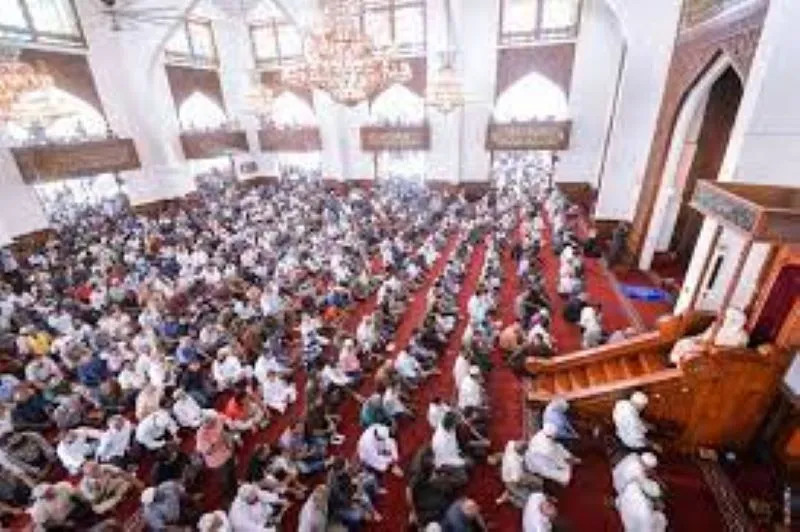 އިސްލާމީ އުއްމަތެއް ބިނާ ކުރުމުގައި ޒުވާނުންގެ ދައުރު މުހިންމު: ހުކުރު ހުތުބާ