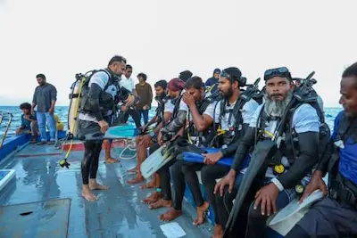 މަޑަވެލީގެ 8 ފަޅުވެރިޔަކު، ރެސްކިއު ޑައިވަރުންގެ ތަމްރީން ޕްރޮގްރާމް ފުރިހަމަކޮށްފި