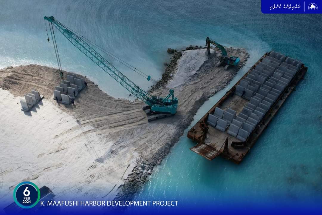 މާފުށީ ބަނދަރުގެ އެއްގަމުތޮށީގެ ކޮންކްރީޓް މަަސައްކަތްތަކުގެ 70 ޕަސެންޓް ނިމިއްޖެ