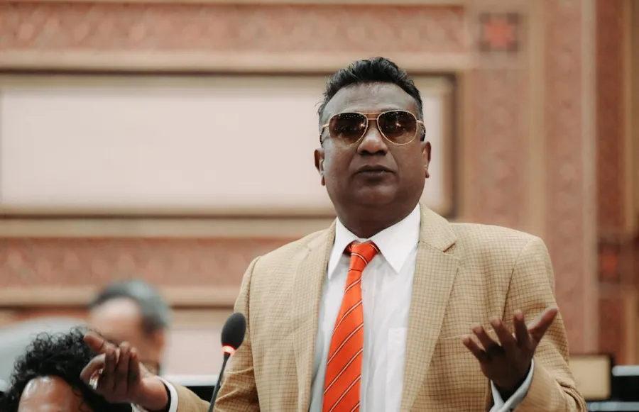 މޯލްޑިވިއަންގެ ފްލައިޓްތަކުން ޖާބިރަށް ދަތުރު ކުރެވުމާއިމެދު ގޮތެއް ނިންމަނީ!