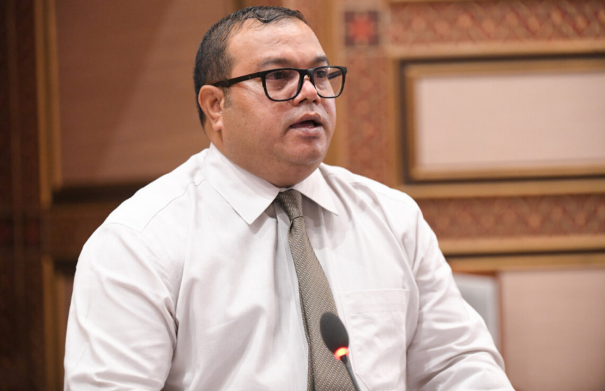 މަޖިލީހުގެ ރައީސާއި، ނައިބު ރައީސްގެ އިތުބާރުނެތްކަމުގެ މައްސަލަ އަނބުރާ ގެންގޮސްފި