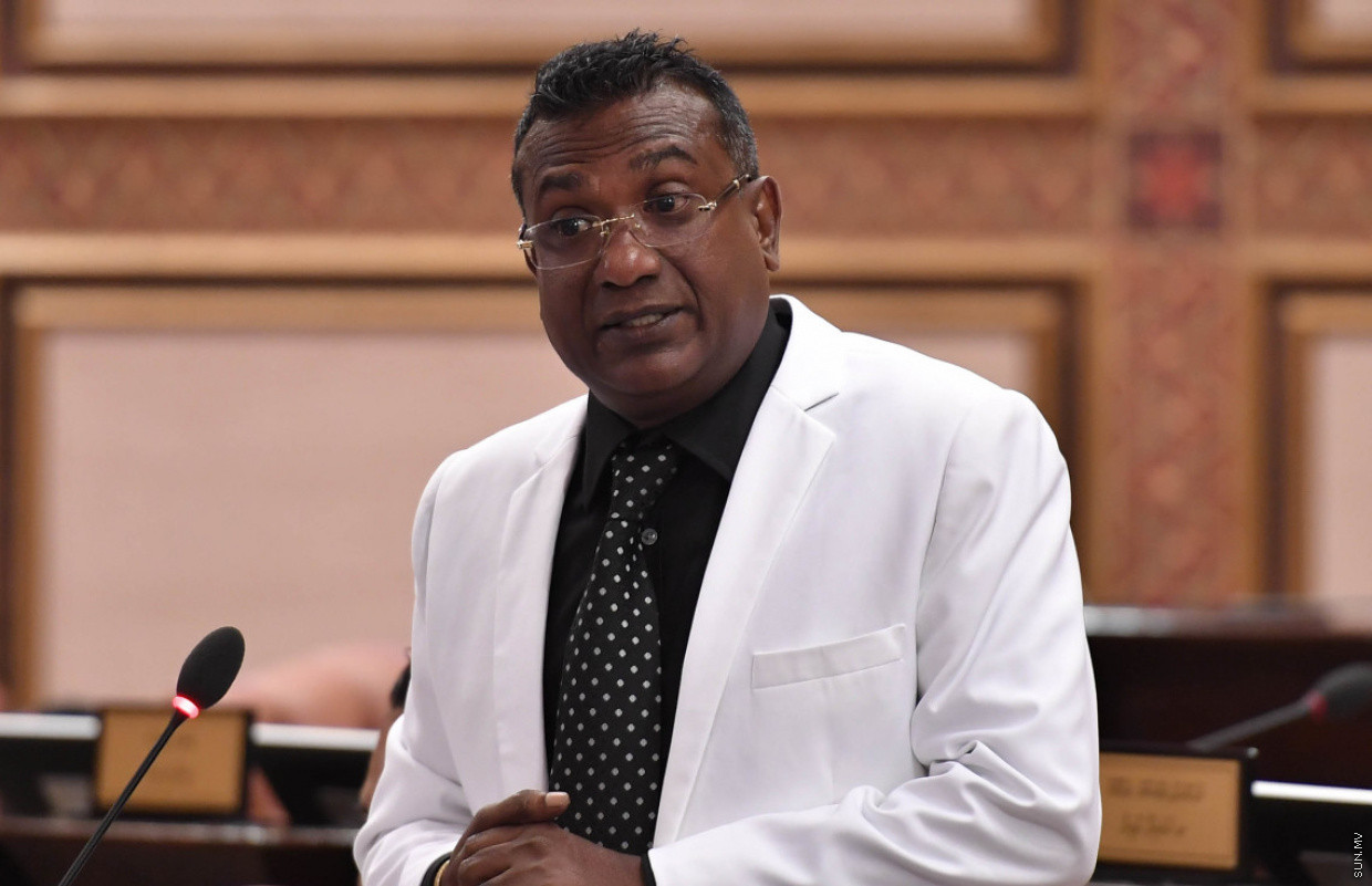 ޖާބިރު ވަރެއް ނެތް، ދާއިރާގެ ކޮންމެ ގެއަކަށް ތިން ބަސްތާ ކާޑު!