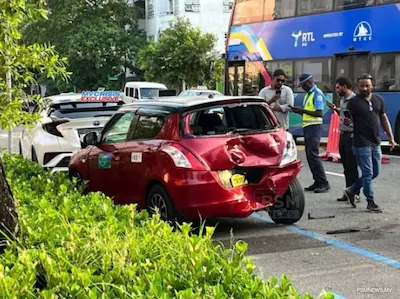 ހުޅުމާލޭގައި ކާރަކާއި ވޭނެއް ޖެހި އެކްސިޑެންޓެއް ހިނގައިފި