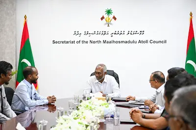 ރައީސް ޑރ މުއިއްޒު 100 ވަނަ ކައުންސިލާއި، ބައްދަލުކުރައްވައިފި