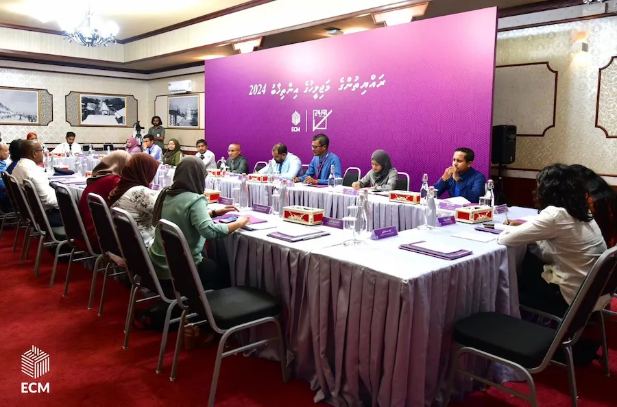 ވޯޓު ލިސްޓަށް އަލަށް އިތުރުވި މީހުންގެ ލިސްޓަށް ޝަކުވާއަށް ހުޅުވާލައިފި