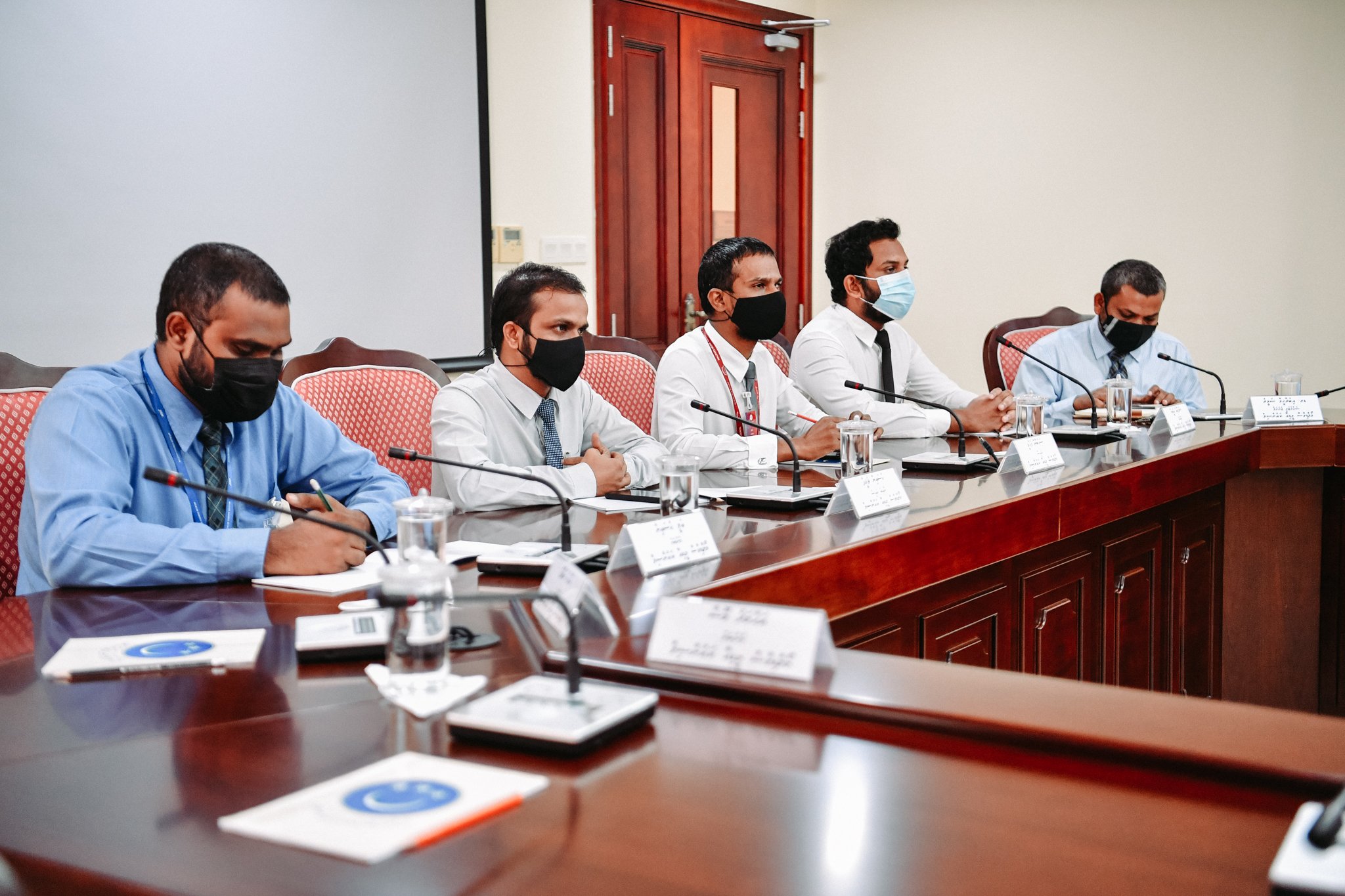 މީޑިއާ ކައުންސިލުގެ އާންމު މެންބަރުކަމަށް ކުރިމަތިލުމަށް ހުޅުވާލައިފި