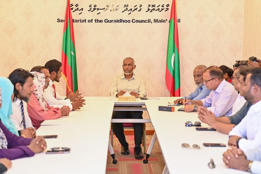 ރައީސް ޑރ މުއިއްޒު މިހާތަނަށް 150 ކައުންސިލަކާ ބައްދަލުކުރައްވައިފި، ބާކީ 30 ކައުންސިލު