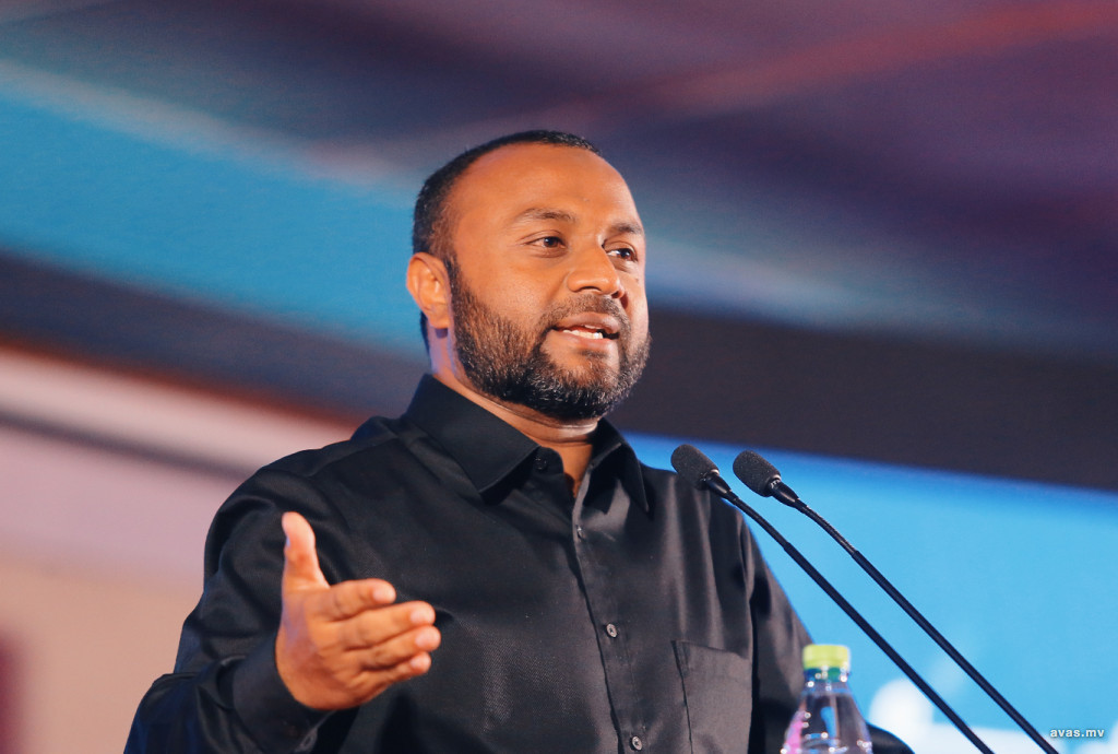 މި ހުކުރުގައި މިސްކިތްތަކުގައި ނަމާދު ކުރާނީ ޒުވާން ހަތީބުން: ޝަހީމް