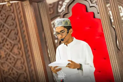 އަލްޙާފިޒު އާހިލް މުޙައްމަދު ޒާހިރު, އިމާވްވެ ހުކުރު ނަމާދު ކުރެއްވި އެންމެ ޒުވާން ޚަތީބު