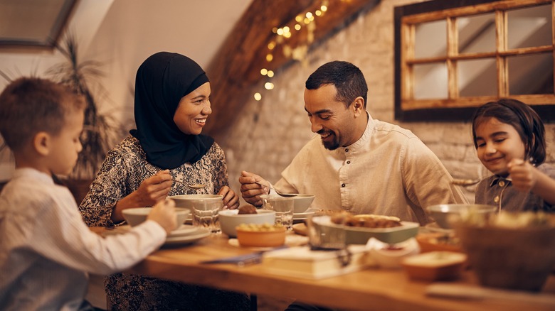 ހާރުދަމު ކެއުންބުއިން ބަހައްޓަންވީގޮތް!