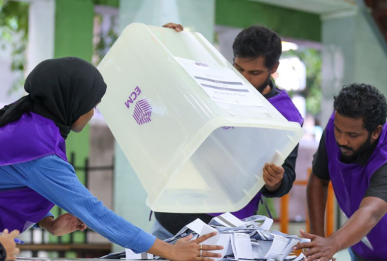 ހަތަރު ކައުންސިލެއްގެ އިންތިހާބަށް ހުޅުވާލައިފި