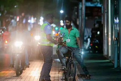 އަހްލާގީ ގޮތުން މުޖްތަމައުން އެކަހެރިވެގެންދާ ކުދިން ބަލަން މީހުން ނޫޅޭ ރަށެއްގައި ފެސިލީޓީއެއް ގާއިމް ކުރަނީ!