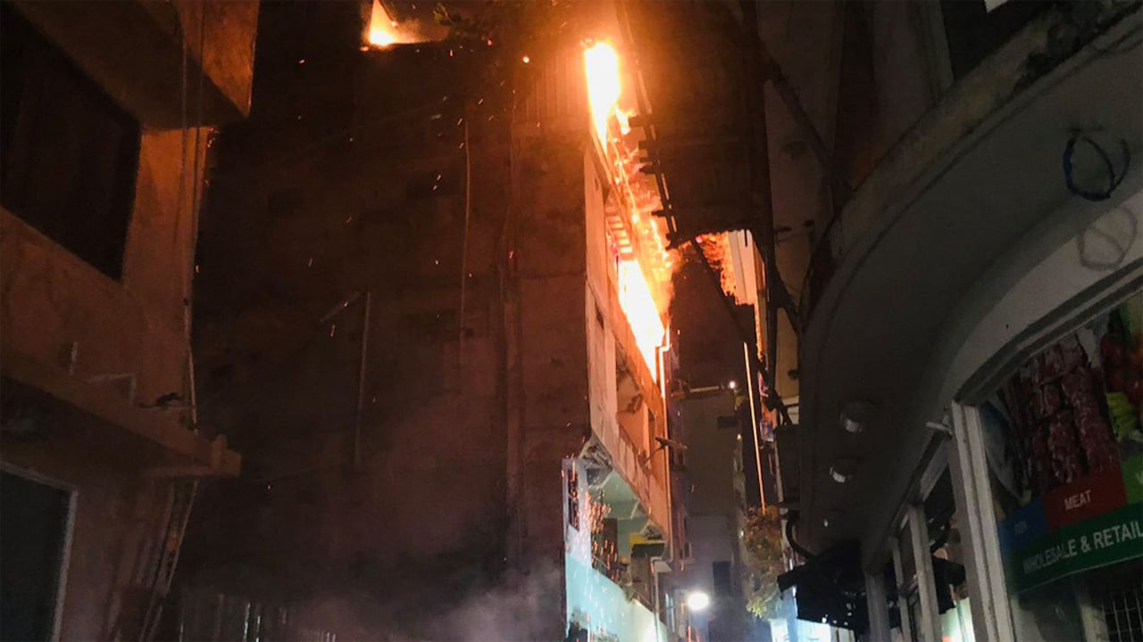 ރޭގައި އަލިިފާން ރޯވި މ. ރަބީއުވިލާ ތަޅާލުމުގެ މަސައްކަތް ވަރަށް އަވަހަށް ކުރިއަށް ގެންދާނެ: އާދަމް ޝަރީފު