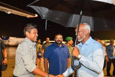 ރައީސް ފ އަތޮޅަށް ވަޑައިގެންފި