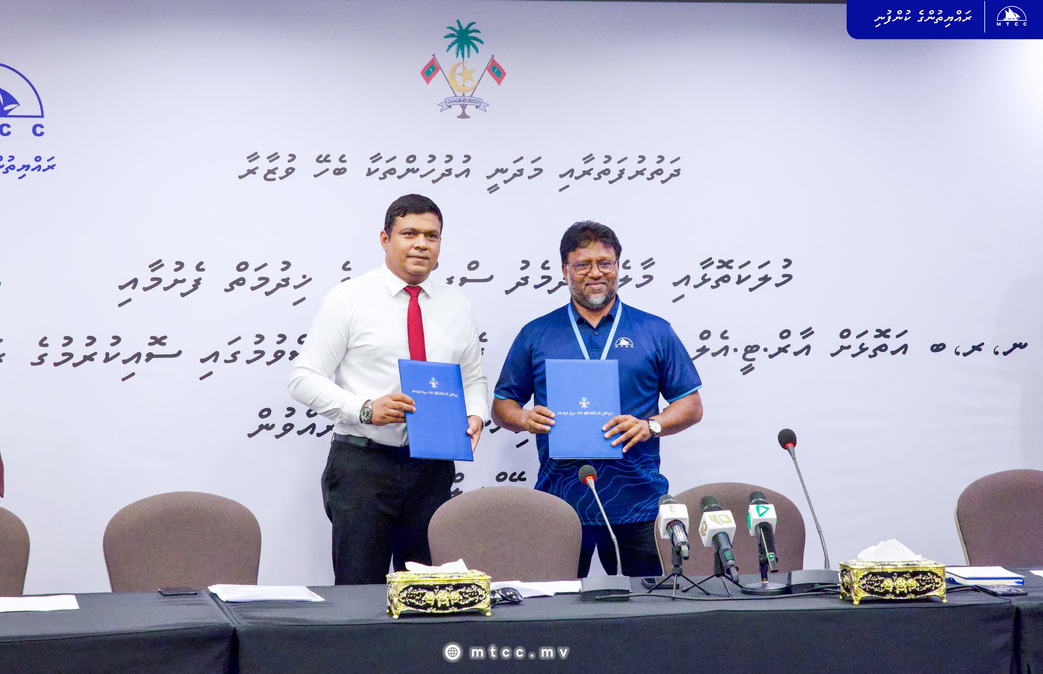 މ އަތޮޅާއި މާލެއާ ދެމެދު ސްޕީޑްފެރީގެ ހިދުމަތް ދިނުމަށާއި، ތިން އަތޮޅެއްގައި އާރްޓީއެލްގެ ހިދުމަތް ފެށުމަށް ސޮއިކޮށްފި