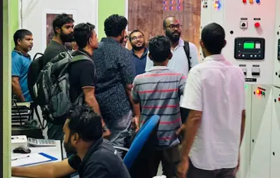 ކުޅުދުއްފުށި ސިޓީއަށް މިހާރު ވަނީ ކަރަންޓްދެވިފައި، ސްޓެލްކޯގެ މުއައްޒަފުން ކުރީ ބުރަ ބޮޑު މަސައްކަތެއް: ފަހުމީ