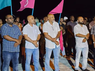ތިނަދޫ ދެކުނު ދާއިރާގެ މެމްބަރު އަބްދުﷲ ސަަނީފު އެދާއިރާގެ ސަރުކާރު ކެންޑިޑޭޓަށް ތާއީދު ކޮށްފި
