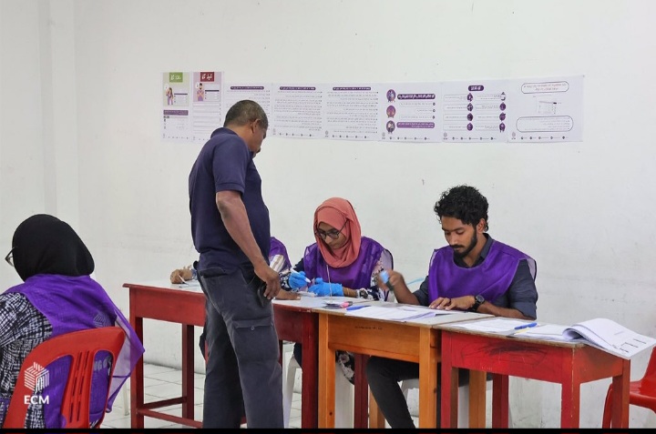 މަޖިލިސް އިންތިހާބު2024: ލައްކައަށްވުރެ ގިނަ މީހުން ވޯޓު ލައިފި