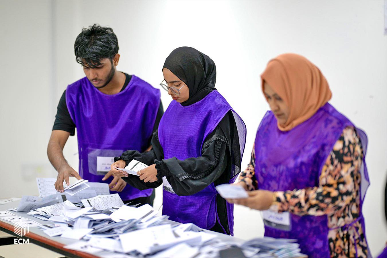 20ވަނަ ރައްޔިތުންގެ މަޖިލިސް އިންތިހާބުގެ ވޯޓުލުން ނިމި، ވޯޓު ގުނަން ފަށައިފި