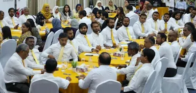 މިހާރުއޮތް ރައްޔިތުންގެ މަޖިލިސް އިސްތިއުފާ އަށް!
