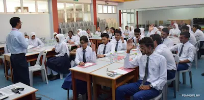7501 ދަރިވަރުންނާއެކު އޯލެވެލް އިމްތިހާން ފަށައިފި