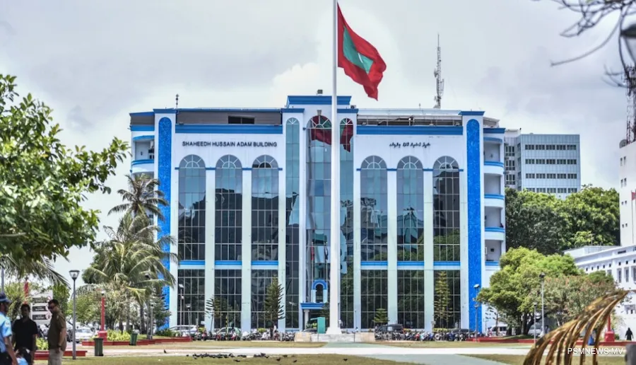 ޓިކްޓޮކްގައި އަންހެނަކަށް ހެދިގެން އުޅުނު މީހާ އަނެއްކާވެސް ހައްޔަރުކޮށްފި