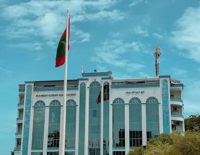 ފޭސްބުކްގައި ދިވެއްސަކު ދީނަށް ފުރައްސާރަކޮށް ޕޯސްޓު ކުރާ މައްސަލައެއް ފުލުހުން ބަލަނީ